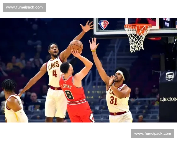 NBA赛场激战瞬间全记录，精彩对决让球迷热血沸腾